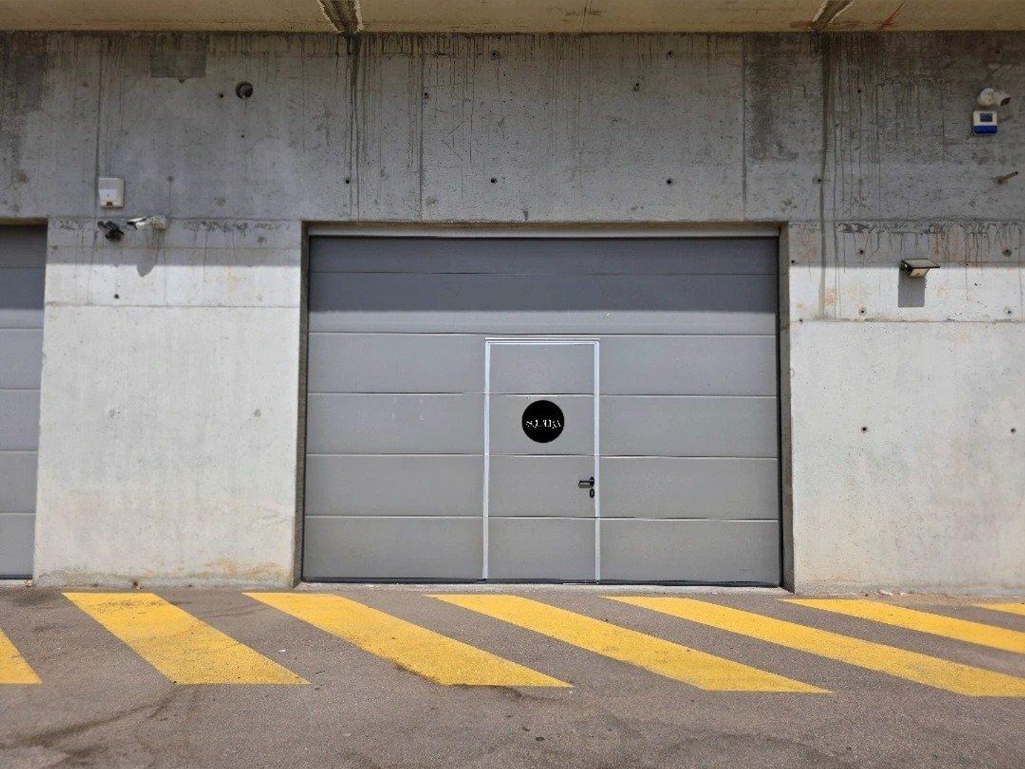 Murs commerciaux garage de 150m2