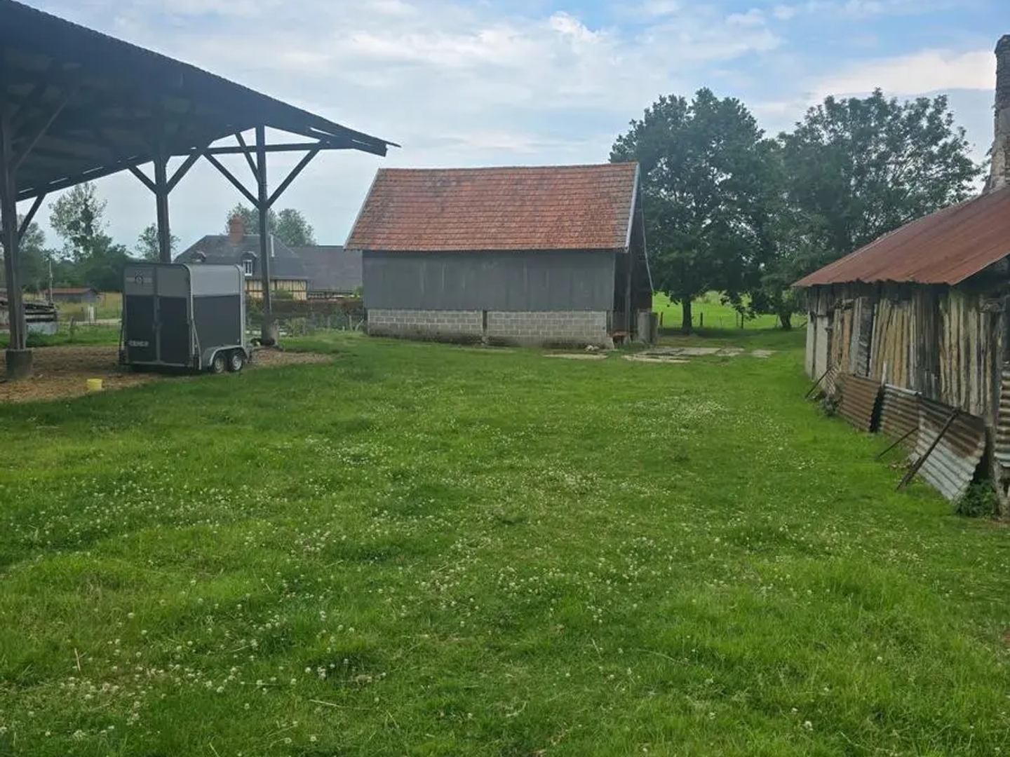 Locaux à vendre - 2749m2 - Marais-Vernier (27680)