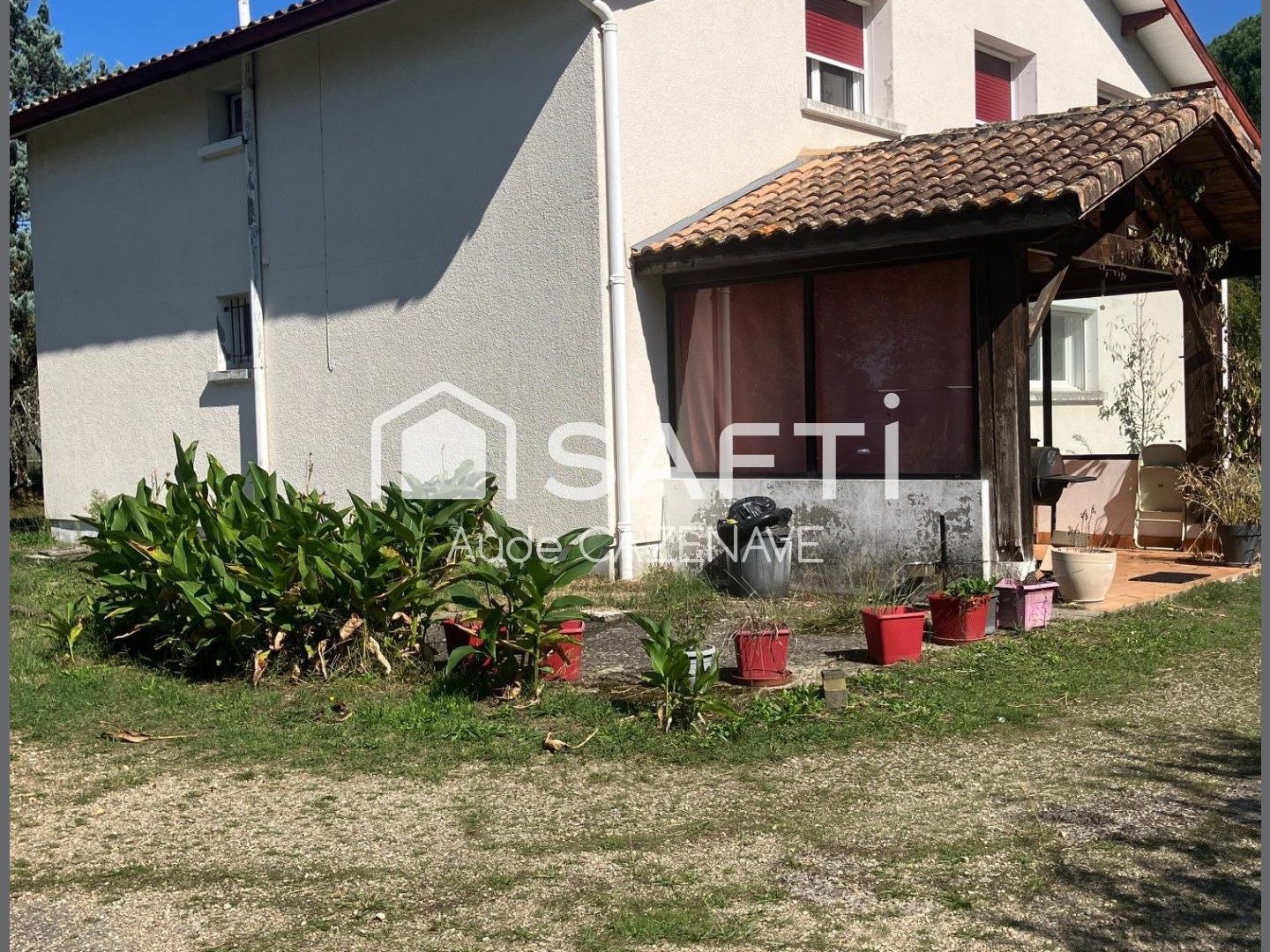 Maison de caractère- 200m² - 5 chambres - parcelle de plus d'1hectare - gros potntiel