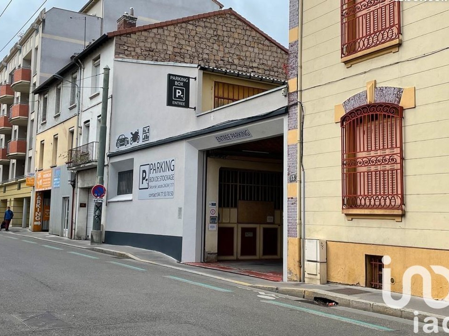 Vente Parking/garage/box 169 m²