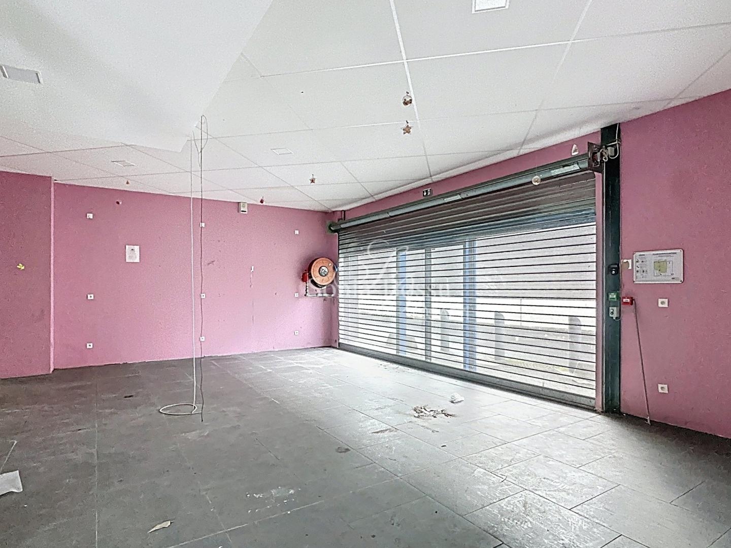Locaux à vendre - 3 pièces - 1000m2 - Hénin-Beaumont (62110)
