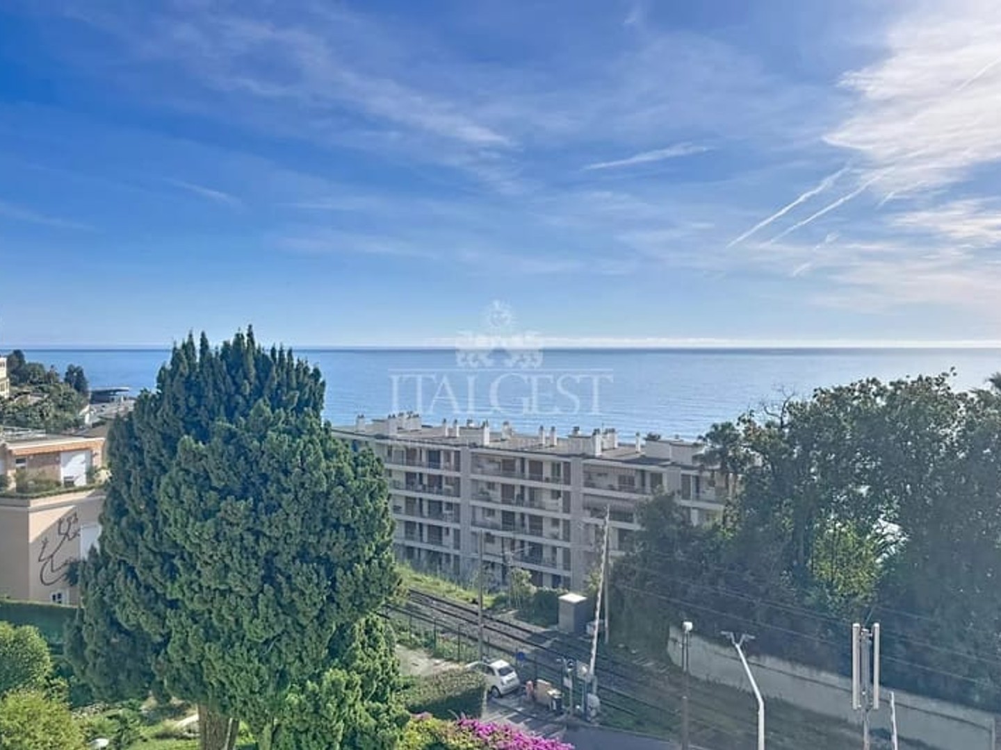 2 pièces à Menton Garavan, limite frontière