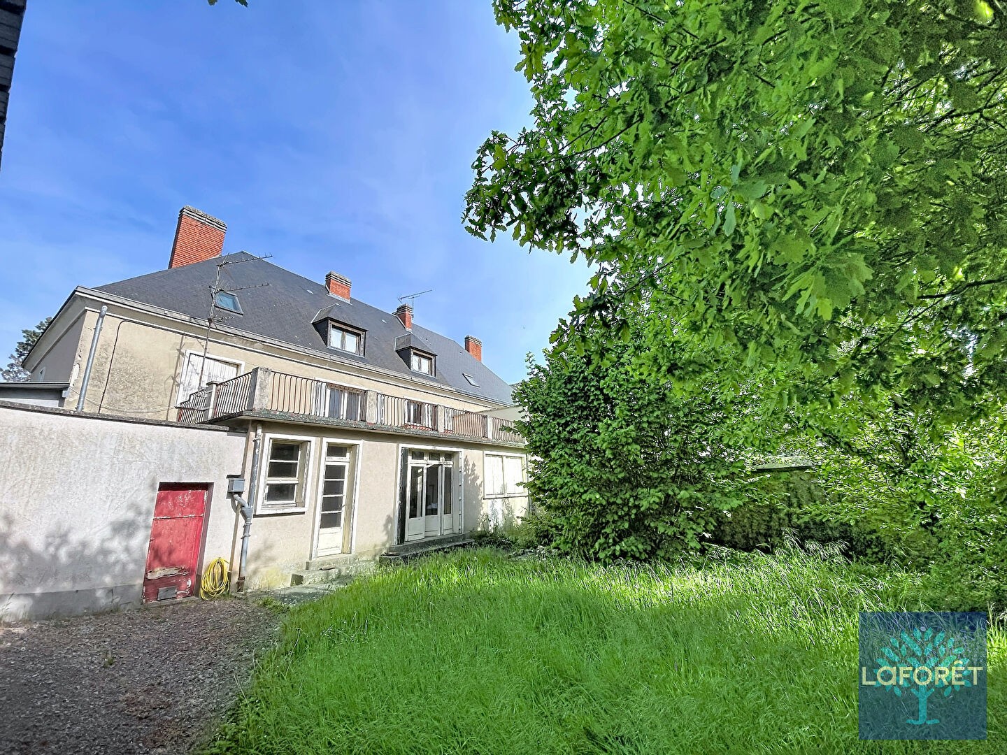 Maison 9 pièces 242 m²
