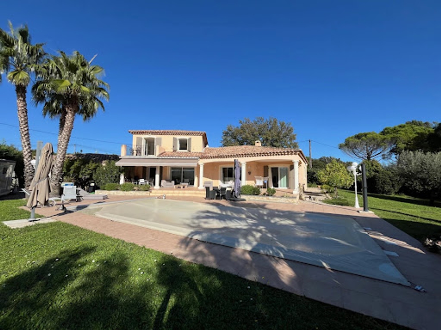 Villa 6 pièces 185 m²