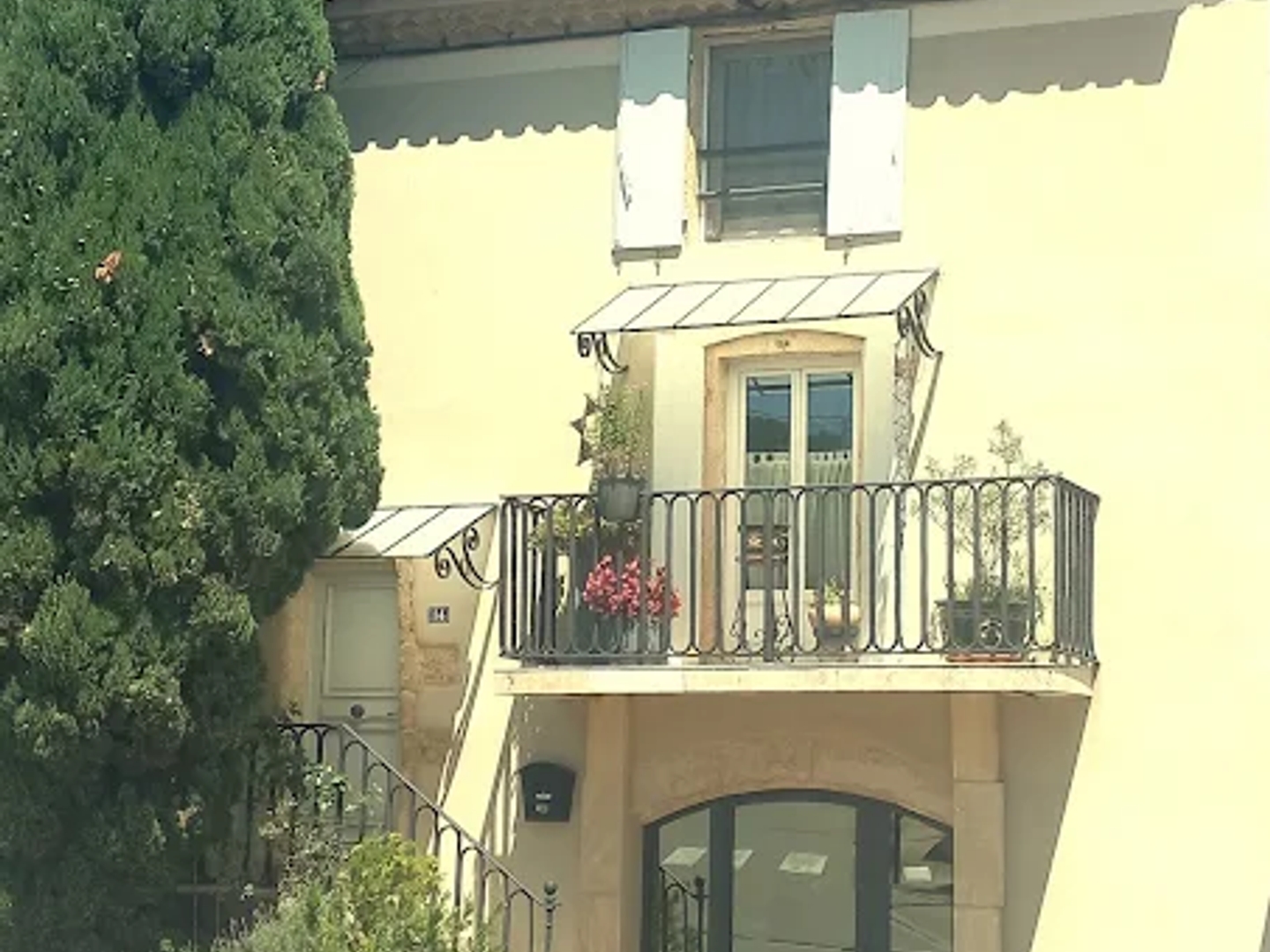 Maison à vendre - 2 pièces - 155m2 - Grans (13450)
