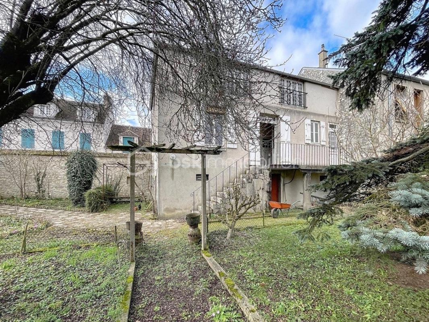 Immeuble à vendre - 6 pièces - 90m2 - Château-Landon (77570)
