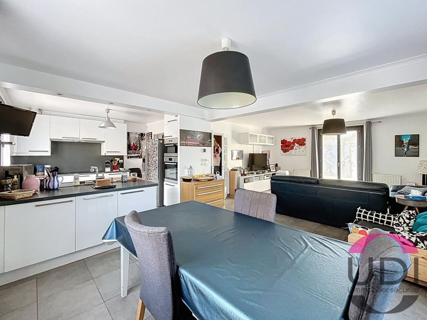 Maison à vendre - 6 pièces - 121m2 - Lisses (91090)