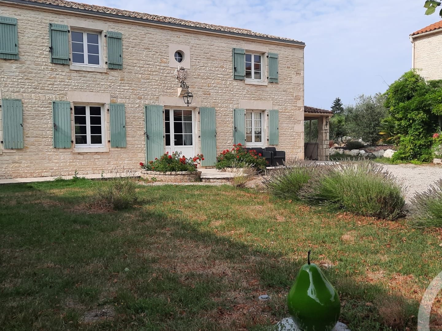 Maison 7 pièces 396 m²