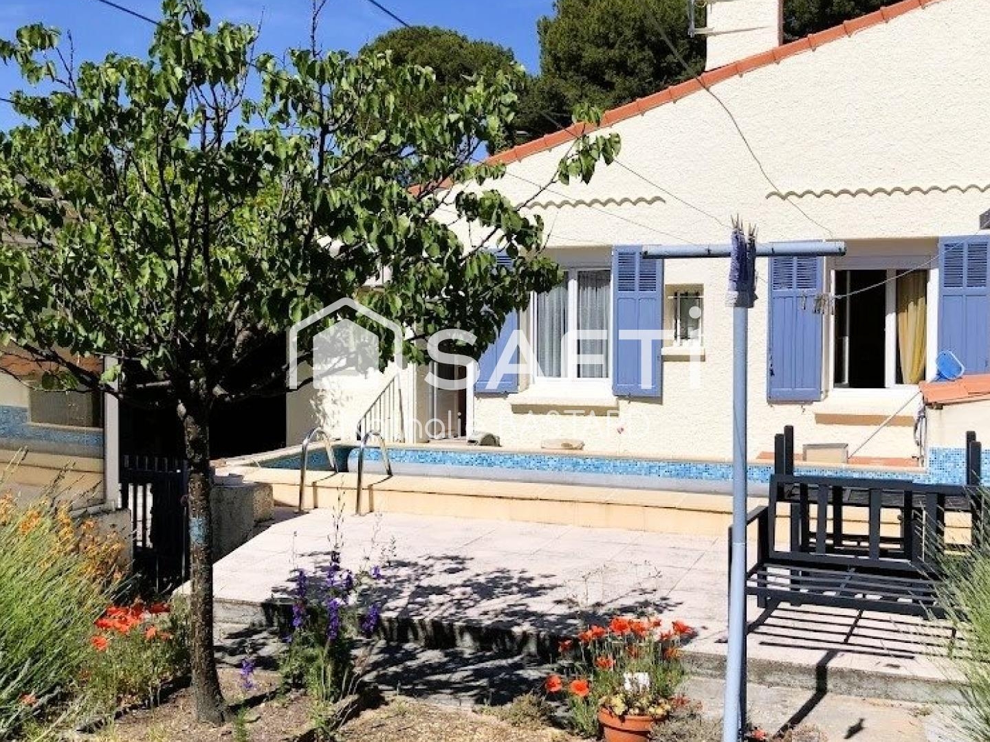 Maison à vendre - 5 pièces - 105m2 - Châteauneuf-Les-M... (13220)