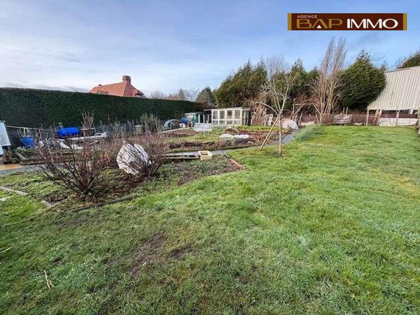Terrain 490 m²