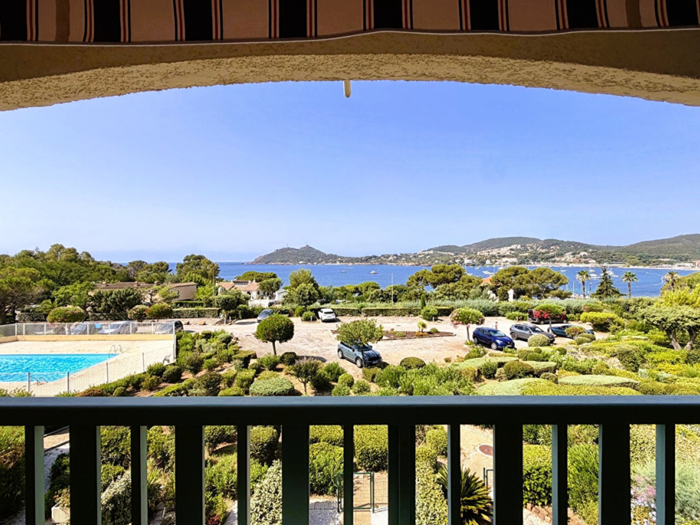 STUDIO CABINE VUE MER 180°