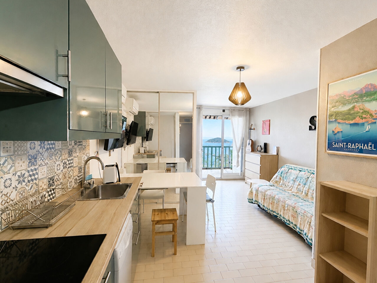 Appartement à vendre - 1 pièce - 25m2 - Saint-Raphaël (83530)