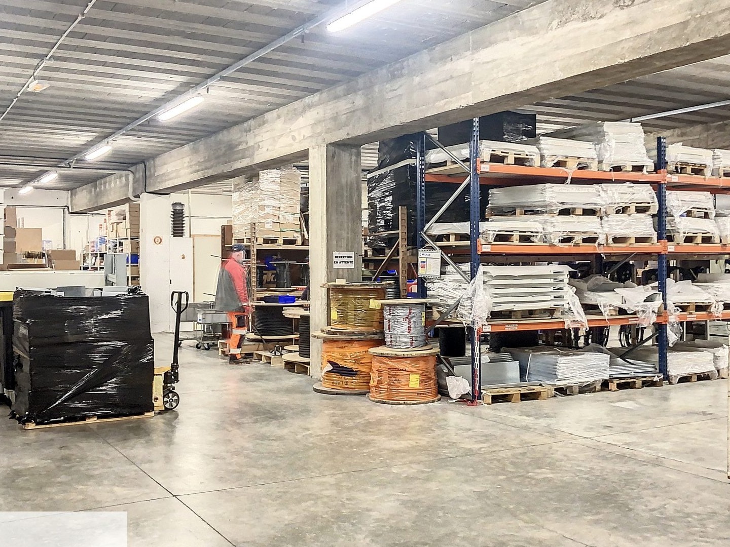 Immeuble industriel 1116 m²