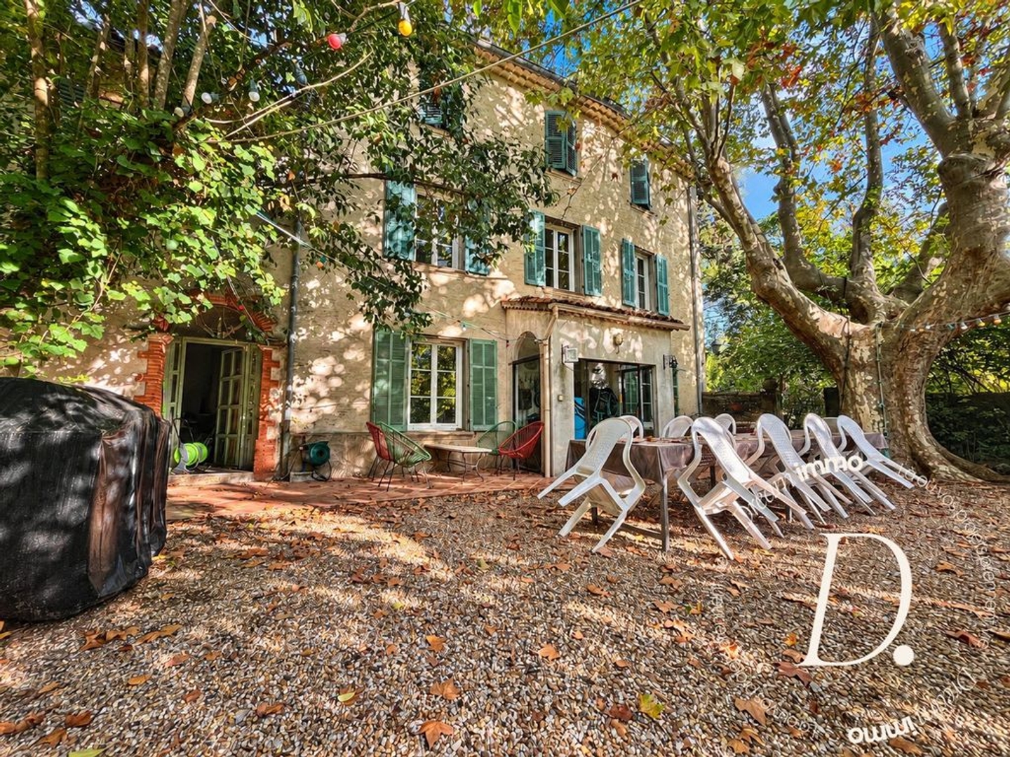Maison à vendre - 7 pièces - 173m2 - Solliès-Toucas (83210)
