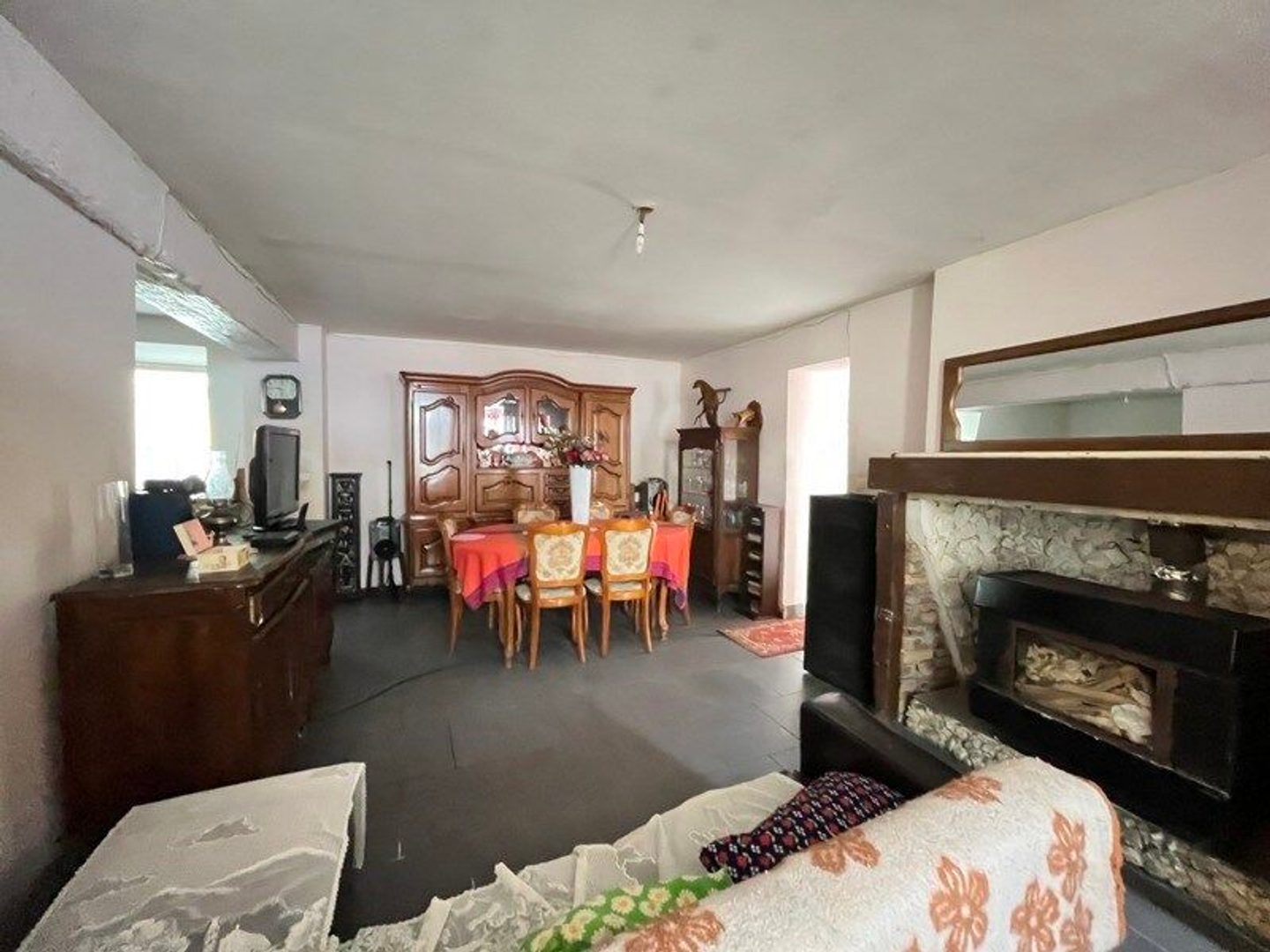 Maison à vendre - 7 pièces - 97m2 - Chârost (18290)