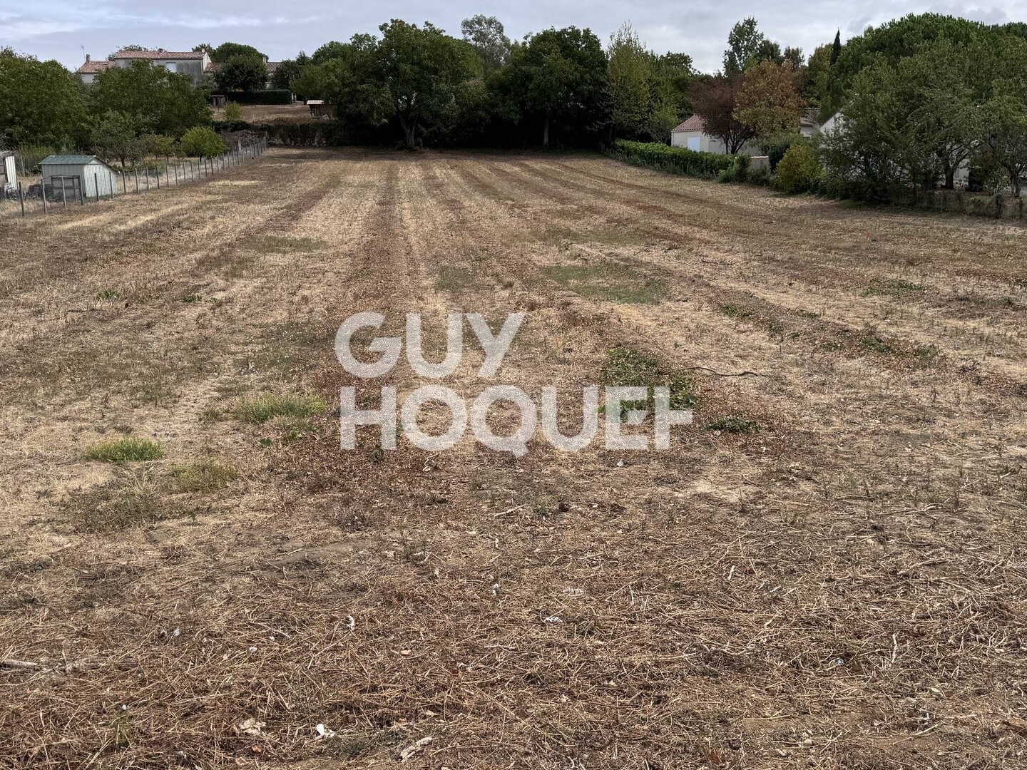 Terrain à vendre - 851m2 - Fontenay-Le-Comte (85200)