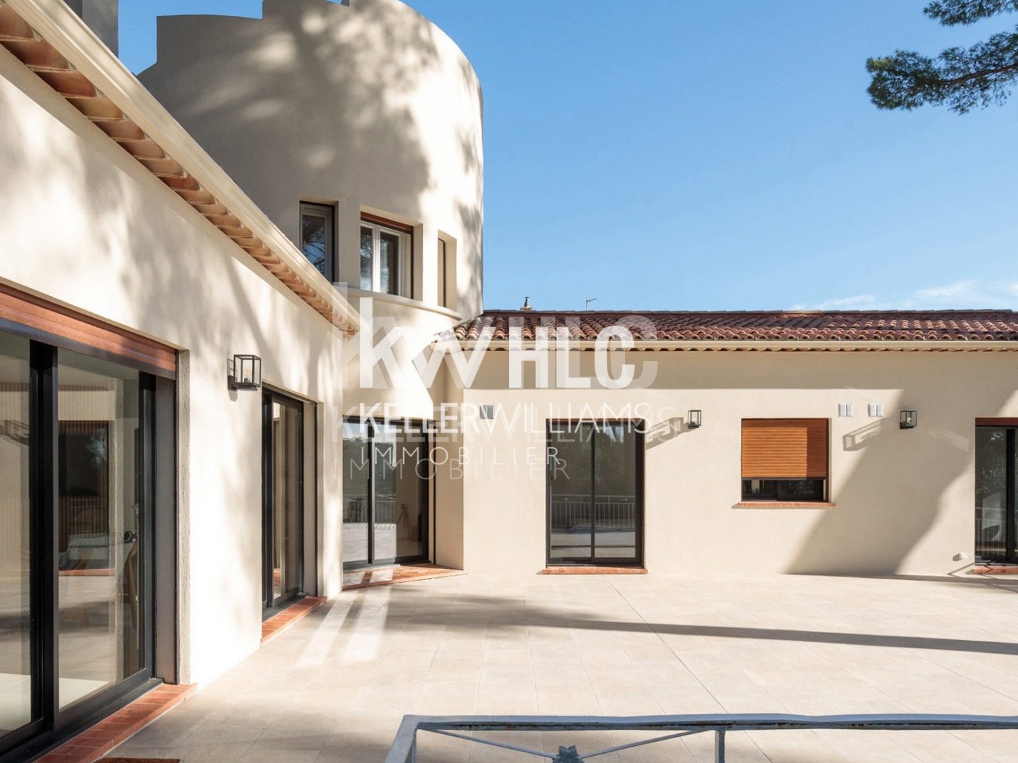 Maison à vendre - 5 pièces - 220m2 - Le Cannet (06110)