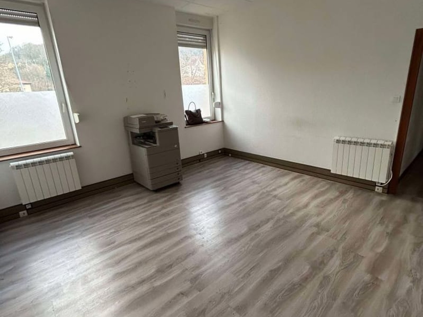 Immeuble commercial 444 m²