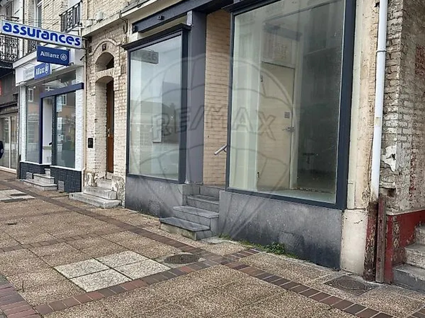 Local 276 m²