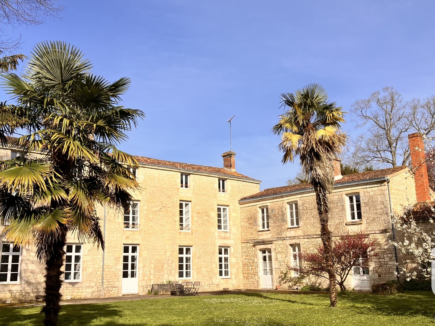 Maison 12 pièces 517 m²