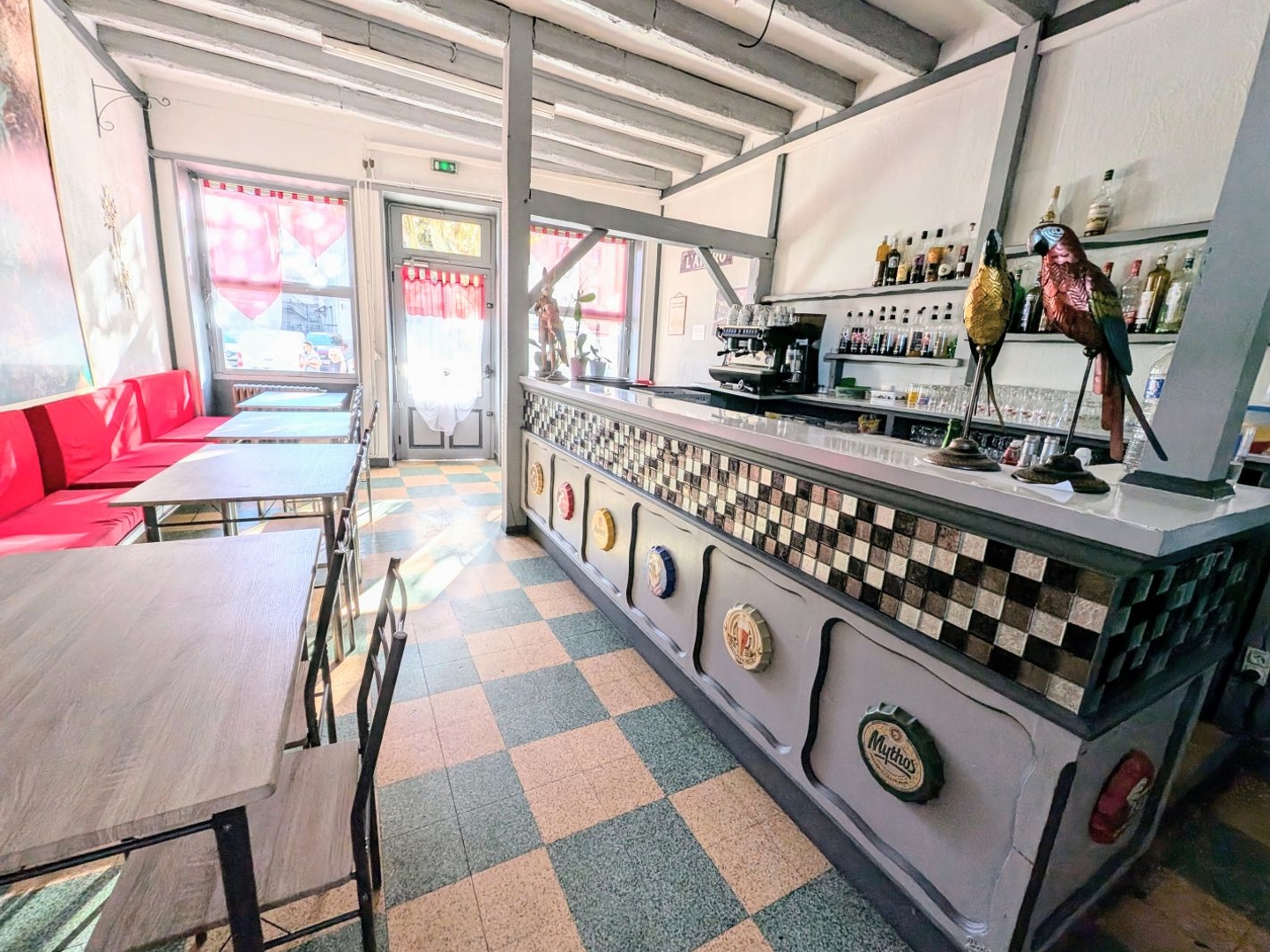 Locaux à vendre - 670m2 - Saint-Germain-Laval (42260)