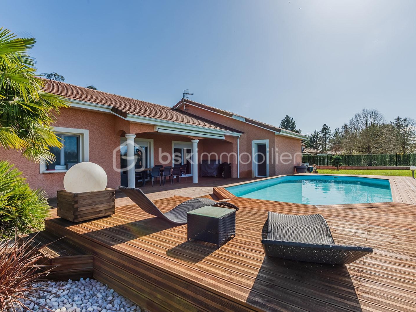 Maison à vendre - 7 pièces - 190m2 - Charnoz-Sur-Ain (01800)