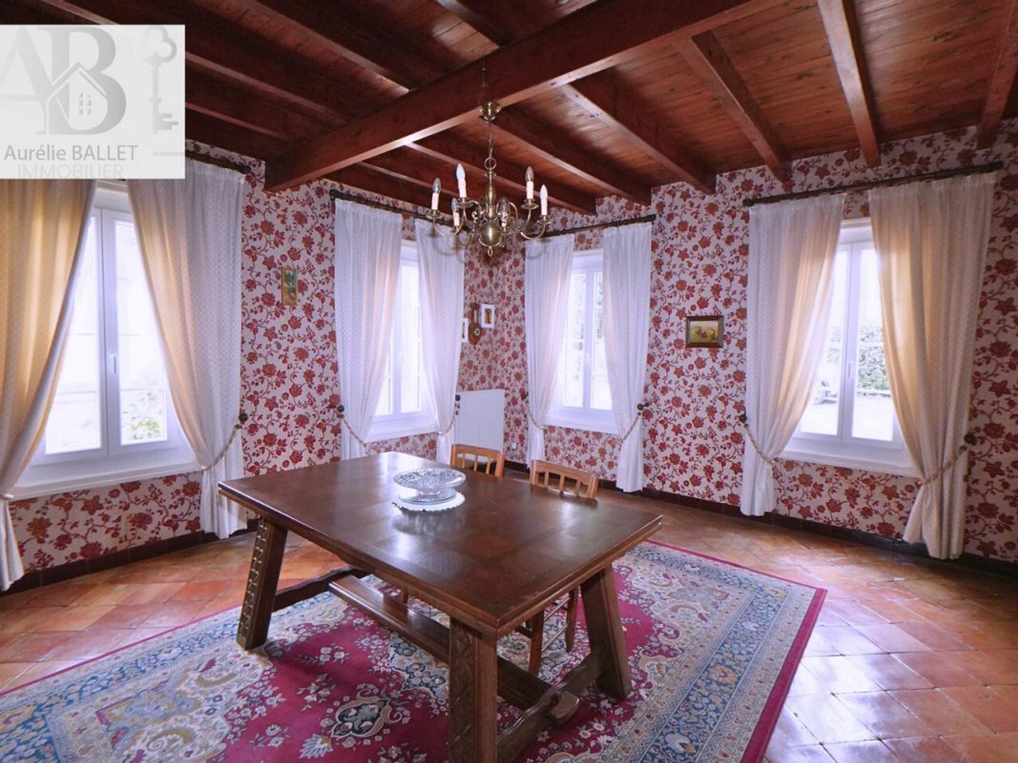 Maison à vendre - 4 pièces - 136m2 - Lugon-Et-L'île-Du... (33240)