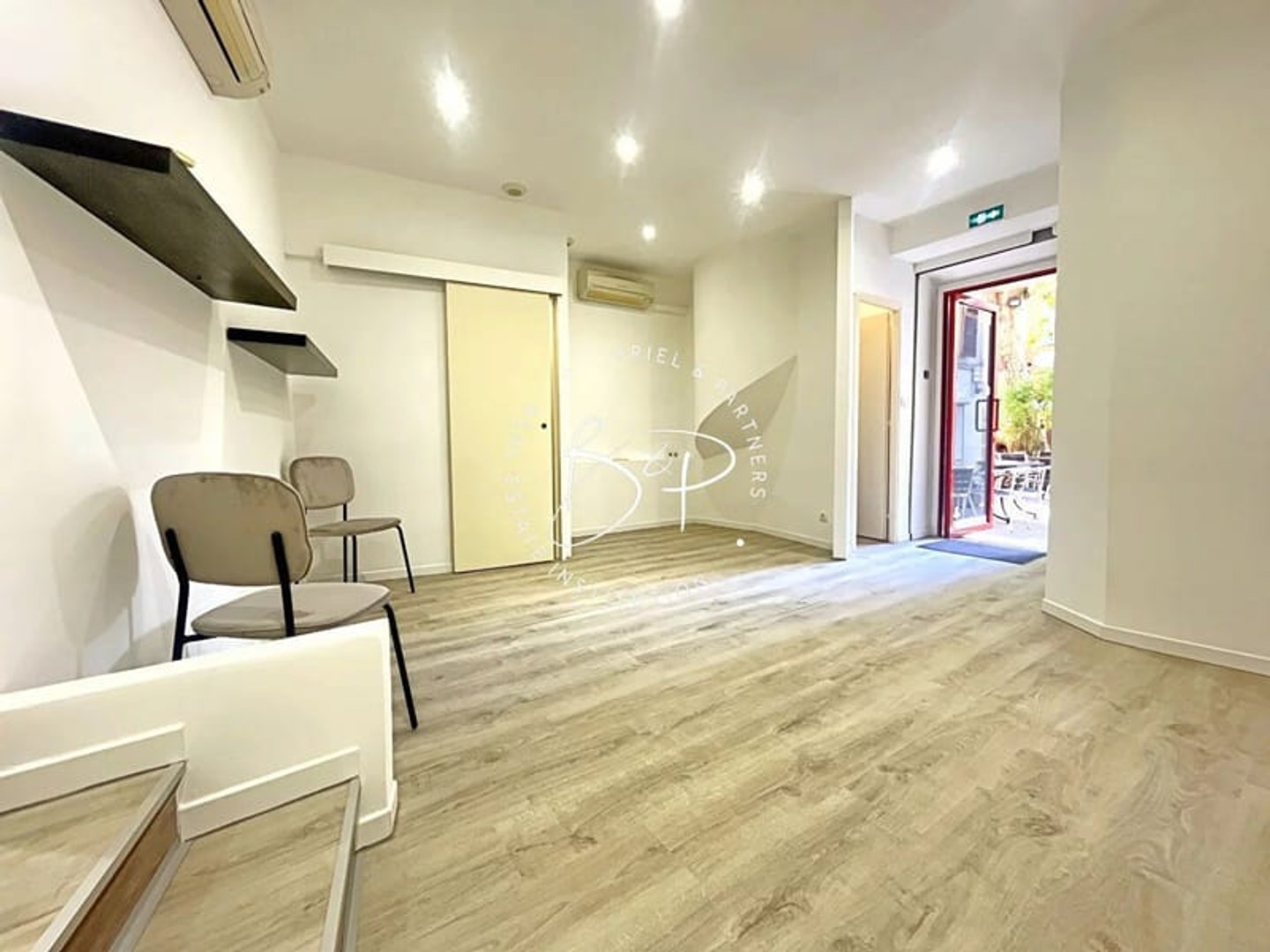 Bureaux 3 pièces 54 m²