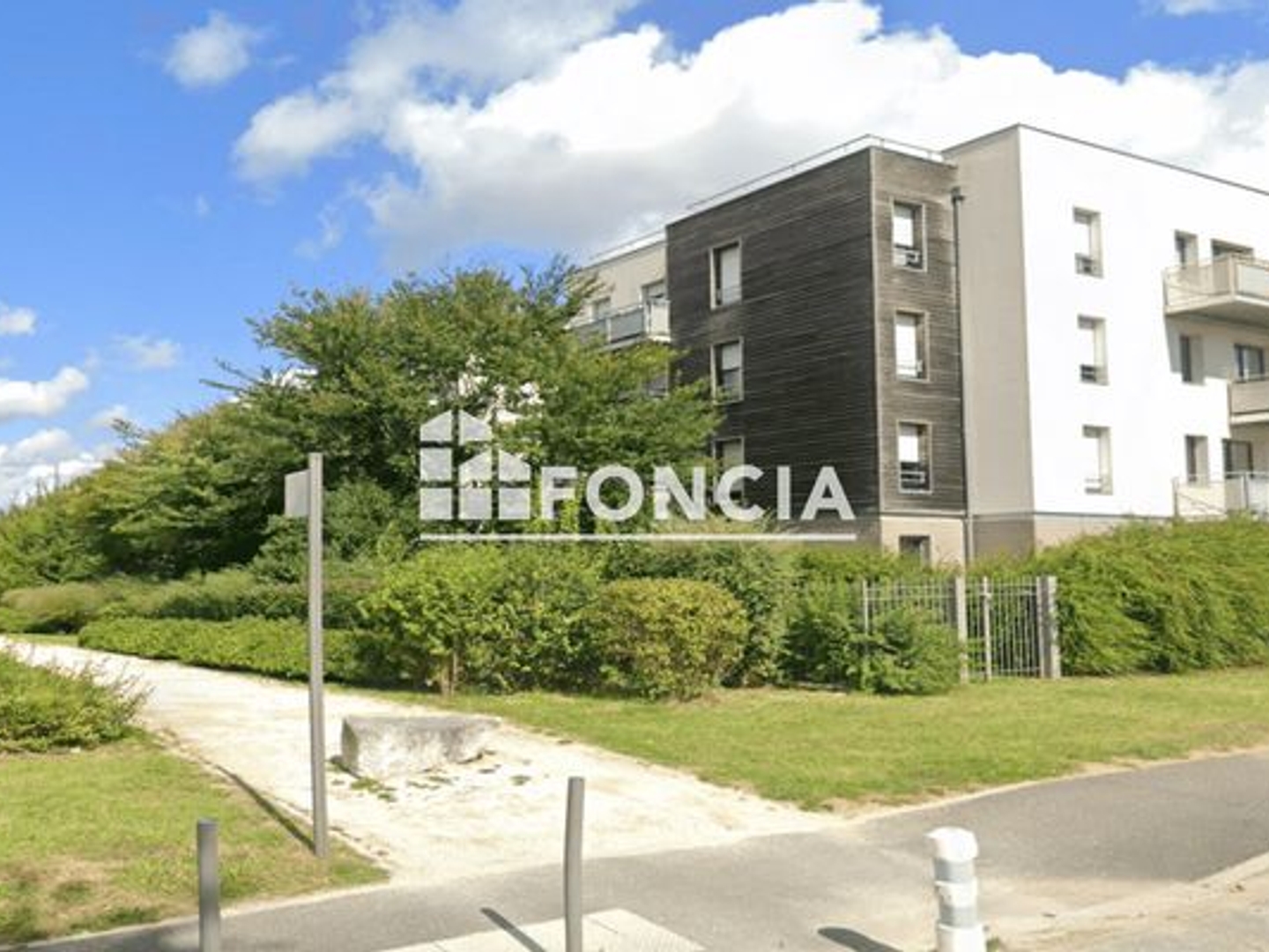 Appartement à vendre - 4 pièces - 75m2 - Bussy-Saint-Georges (77600)