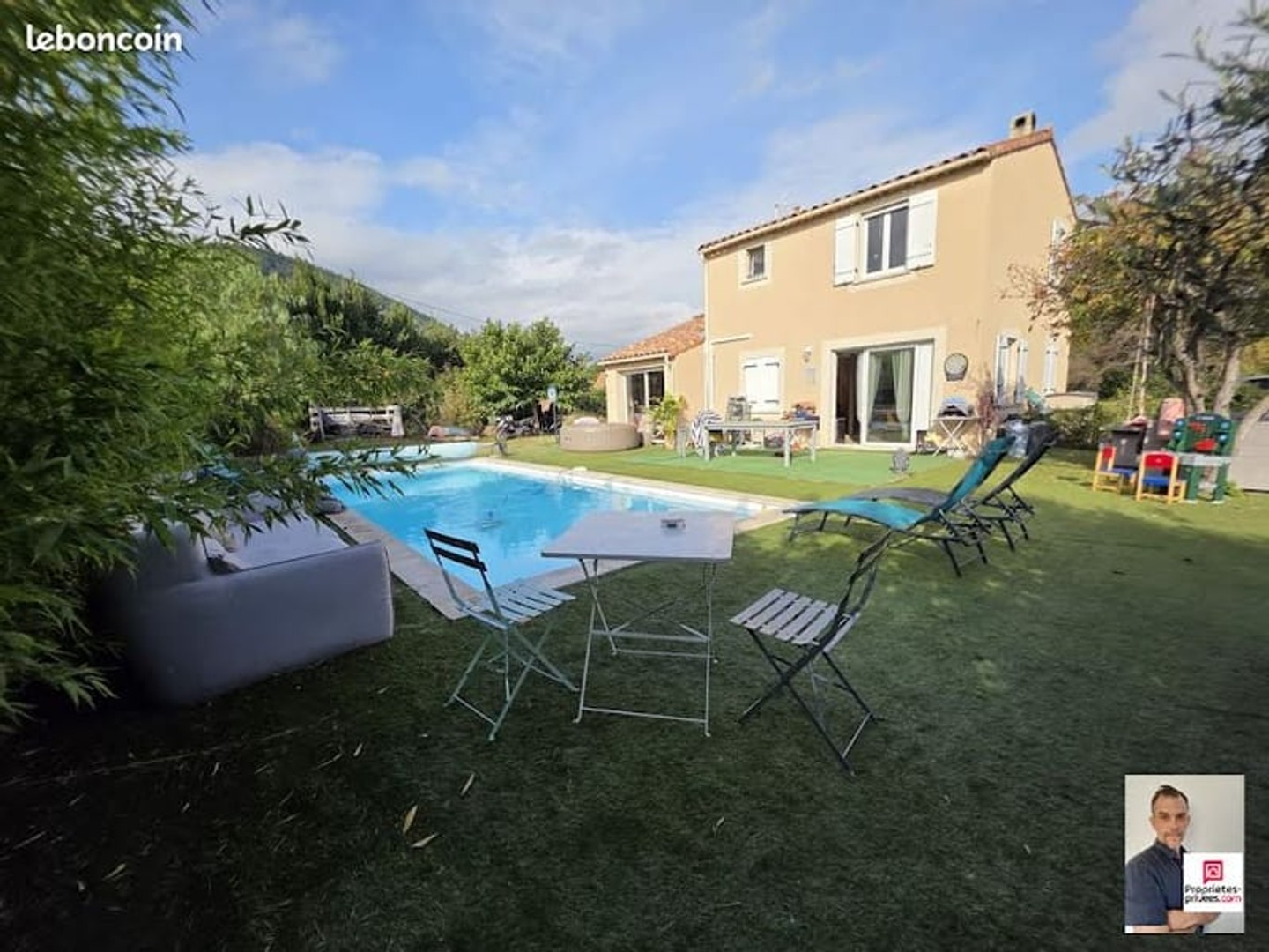 Maison 1 pièce 105 m²