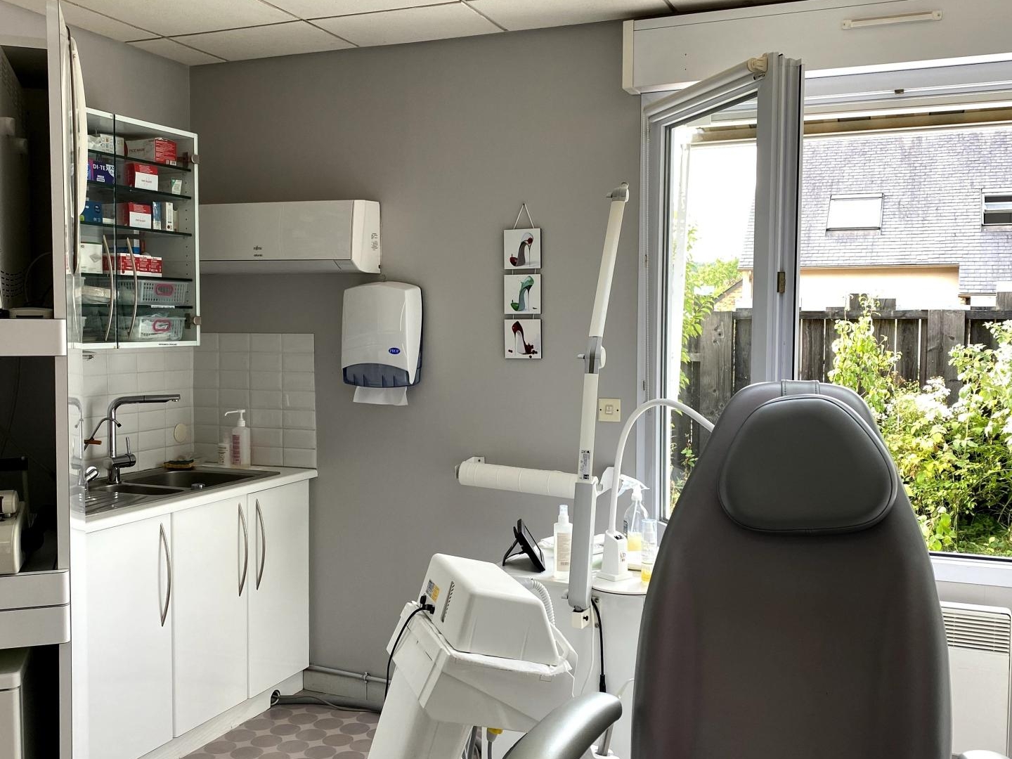 Locaux à vendre - 2 pièces - 52m2 - Saint-Rémy-De-Sillé (72140)