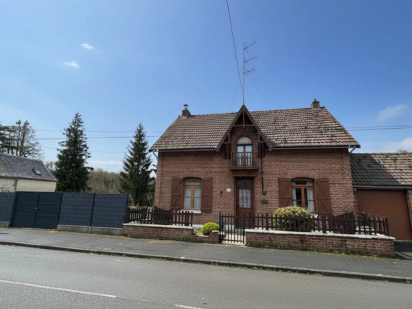 BUSIGNY EN EXCLUSIVITÉ - MAISON DE 156M² - 4 chambres
