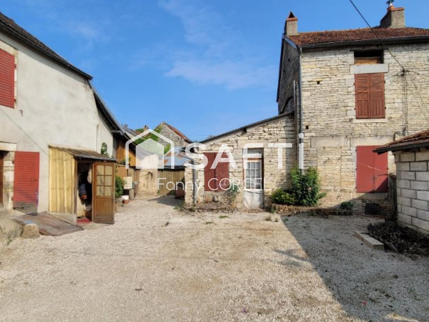 Ensemble 2 maisons - 90m² et 60m² et terrain