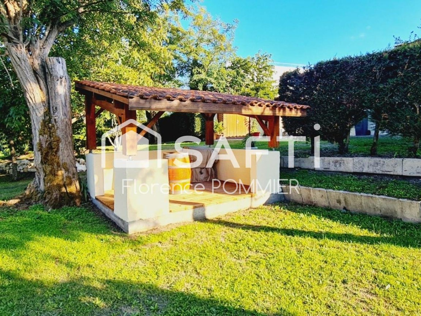 Opportunité Rare Bègles Maison sur parc de près de 2000 m² + appartement T2 indépendant