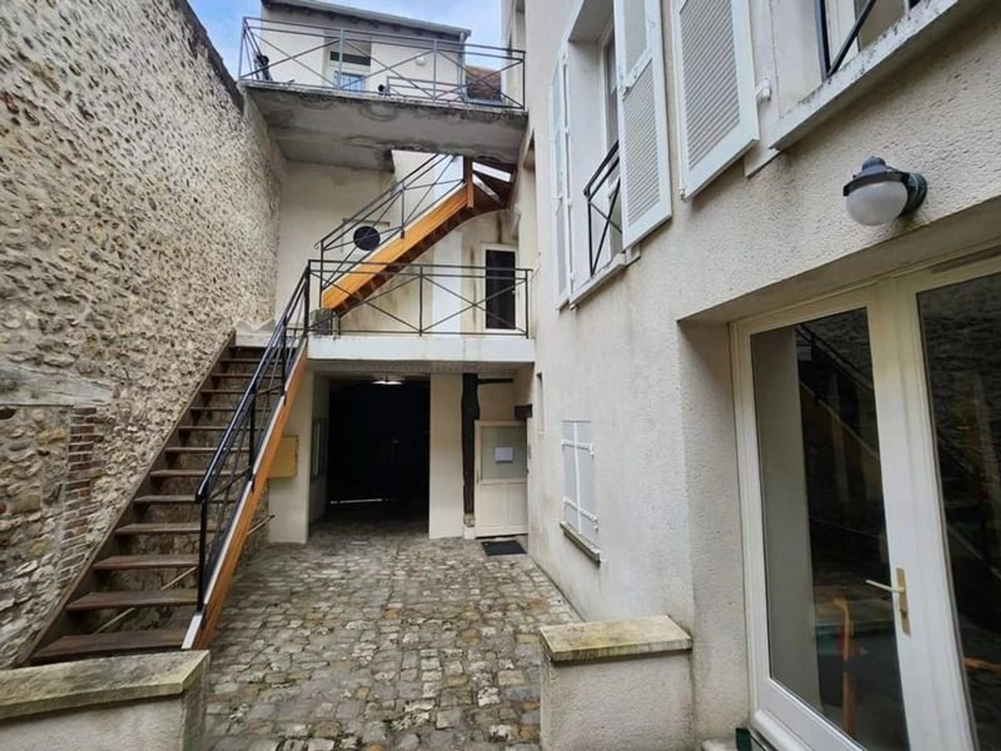 Immeuble à vendre - 3 pièces - 270m2 - Montargis (45200)