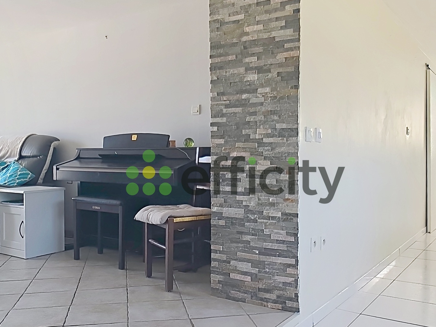 Maison à vendre - 5 pièces - 148m2 - Genilac (42800)