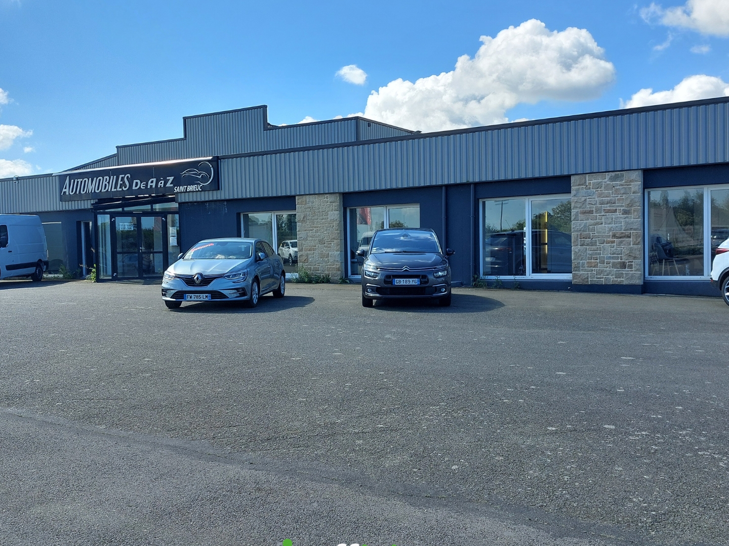 Local commercial 986 m²