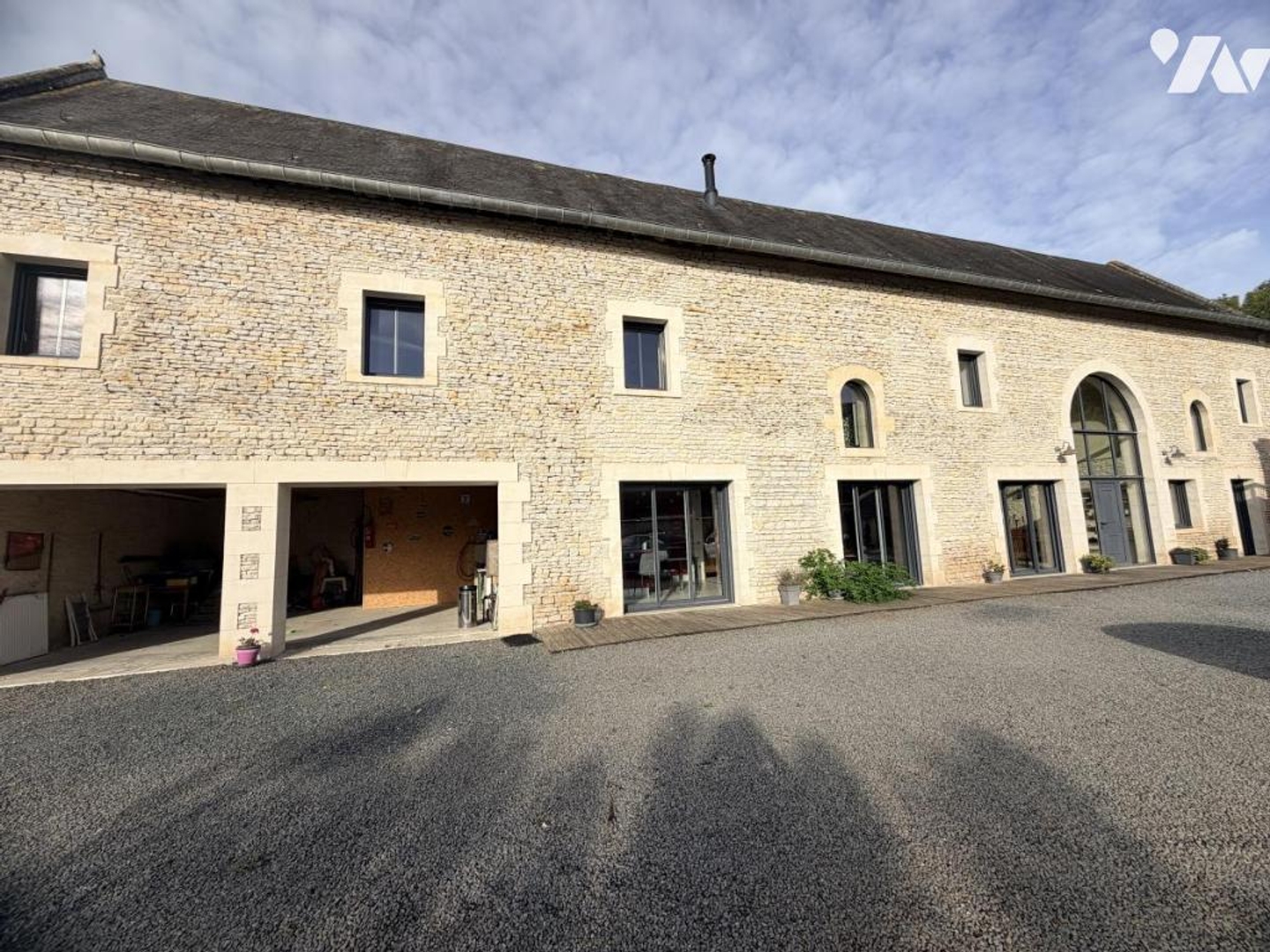 Maison à vendre - 8 pièces - 229m2 - Bayeux (14400)