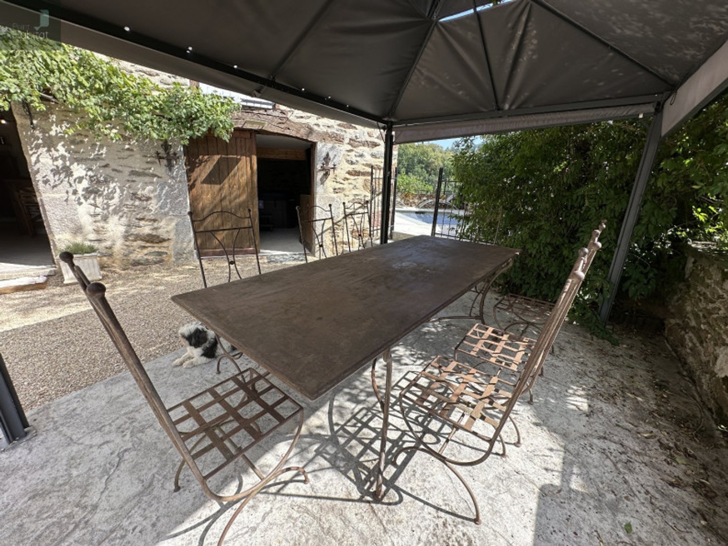 Maison à vendre - 8 pièces - 144m2 - Leynhac (15600)