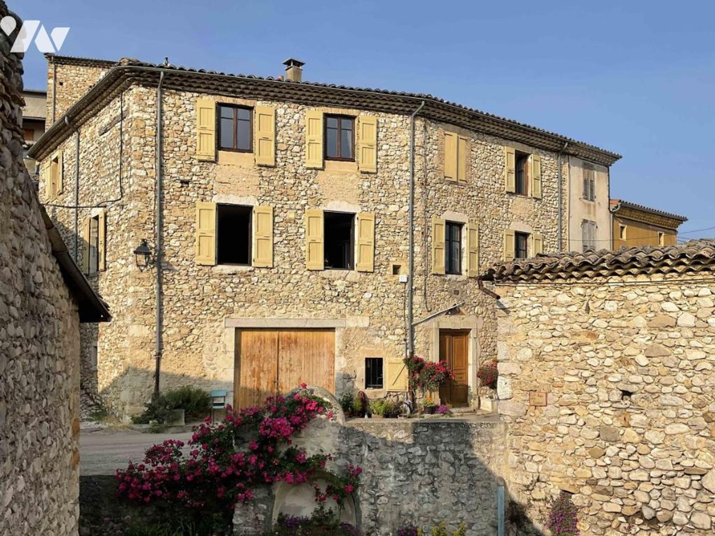 Maison 245 m²