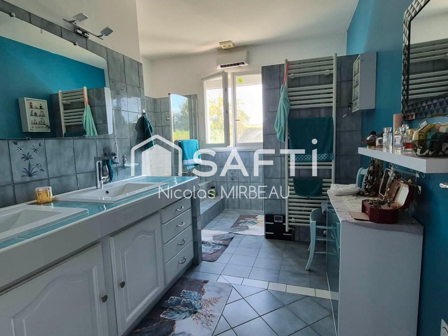 Maison à vendre - 5 pièces - 149m2 - Écurat (17810)