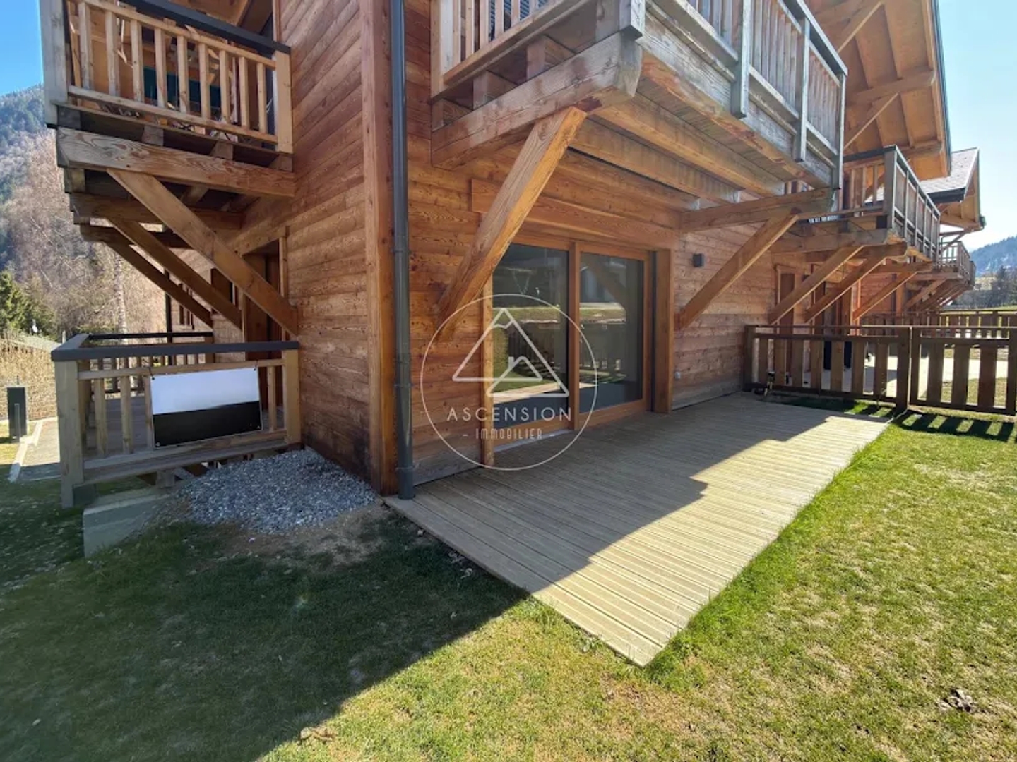 Appartement à vendre - 4 pièces - 117m2 - Essert-Romand (74110)