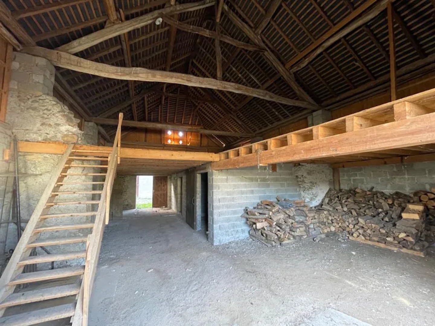Ferme 2 pièces 120 m²