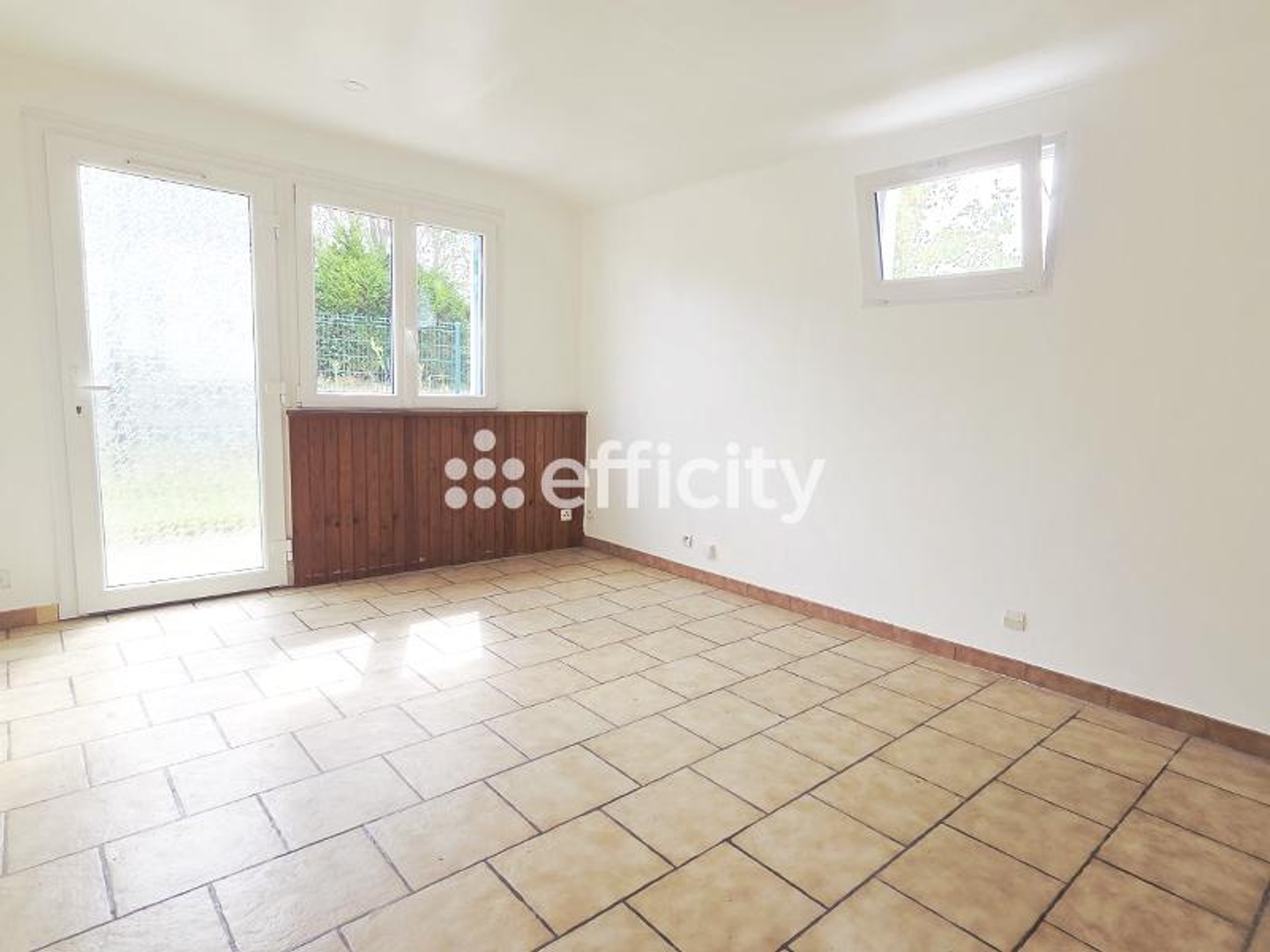Appartement à vendre - 1 pièce - 23m2 - Neuville-Sur-Oise (95000)
