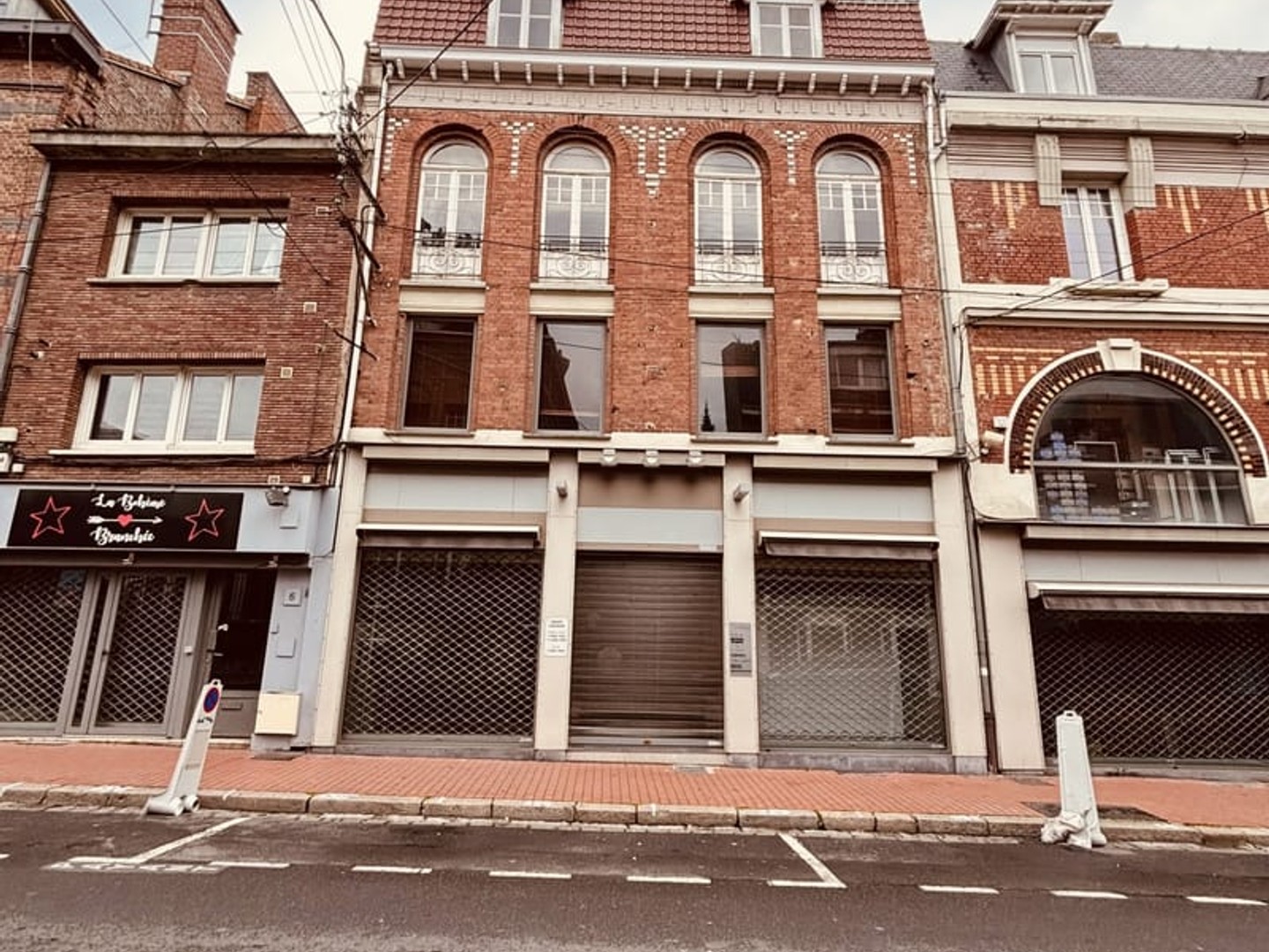 Maison avec appartements 348 m²