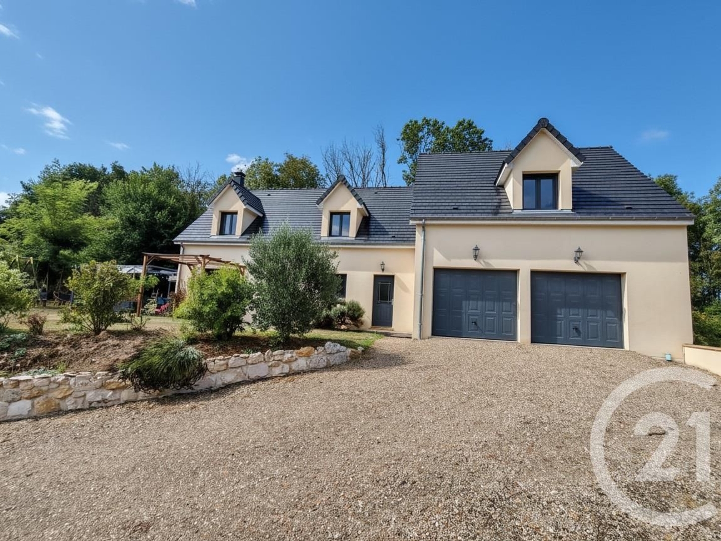 Maison 5 pièces 144 m²