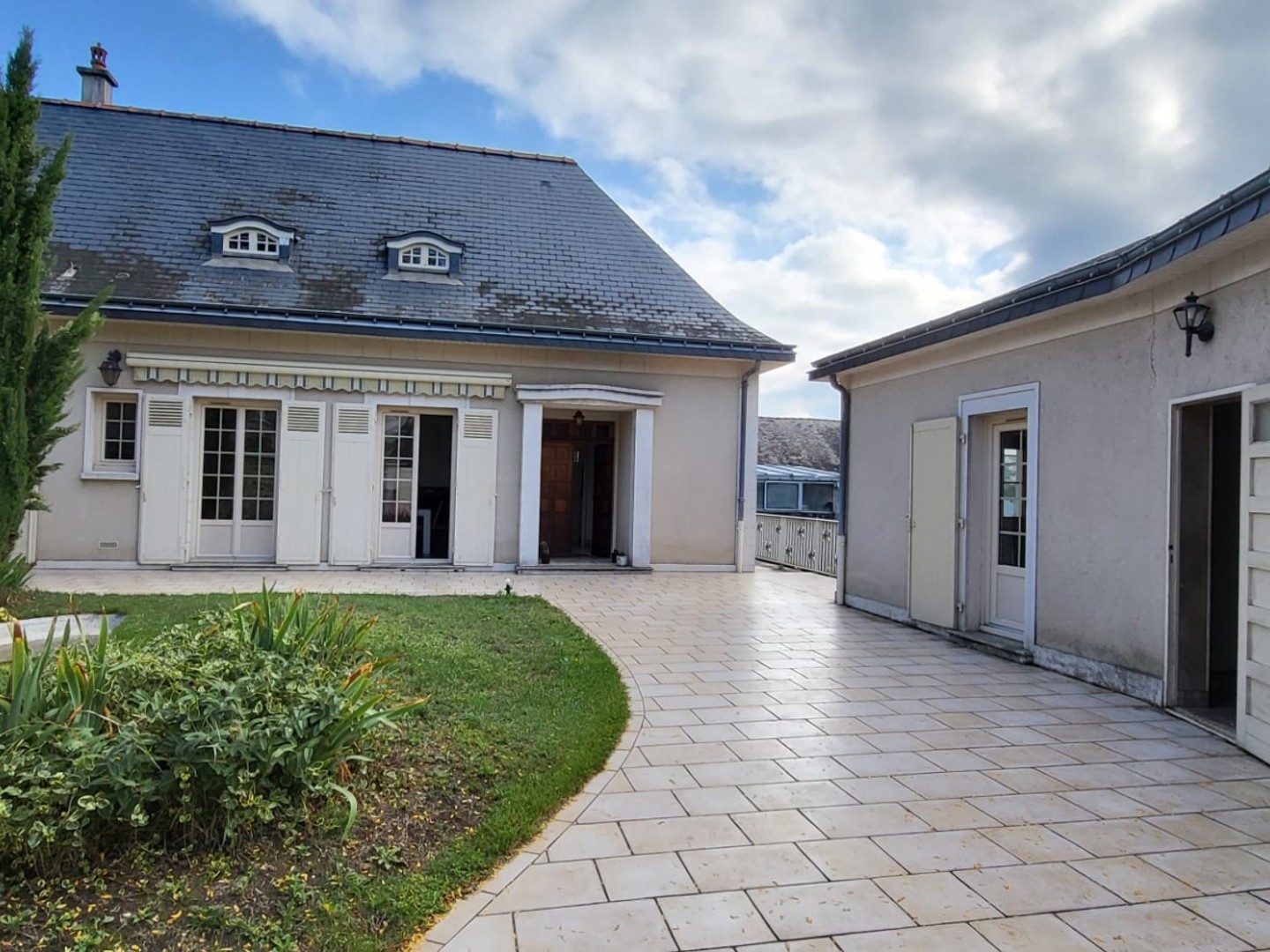 Maison 12 pièces 408 m²