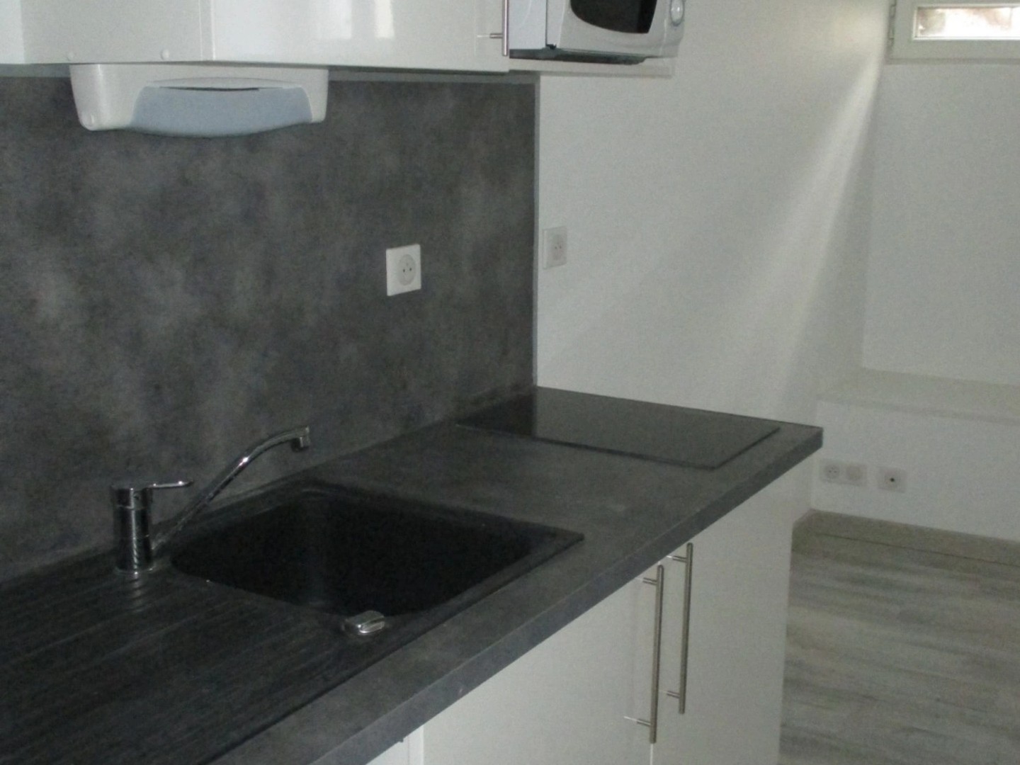 Immeuble à vendre - 11 pièces - 190m2 - Angoulême (16000)