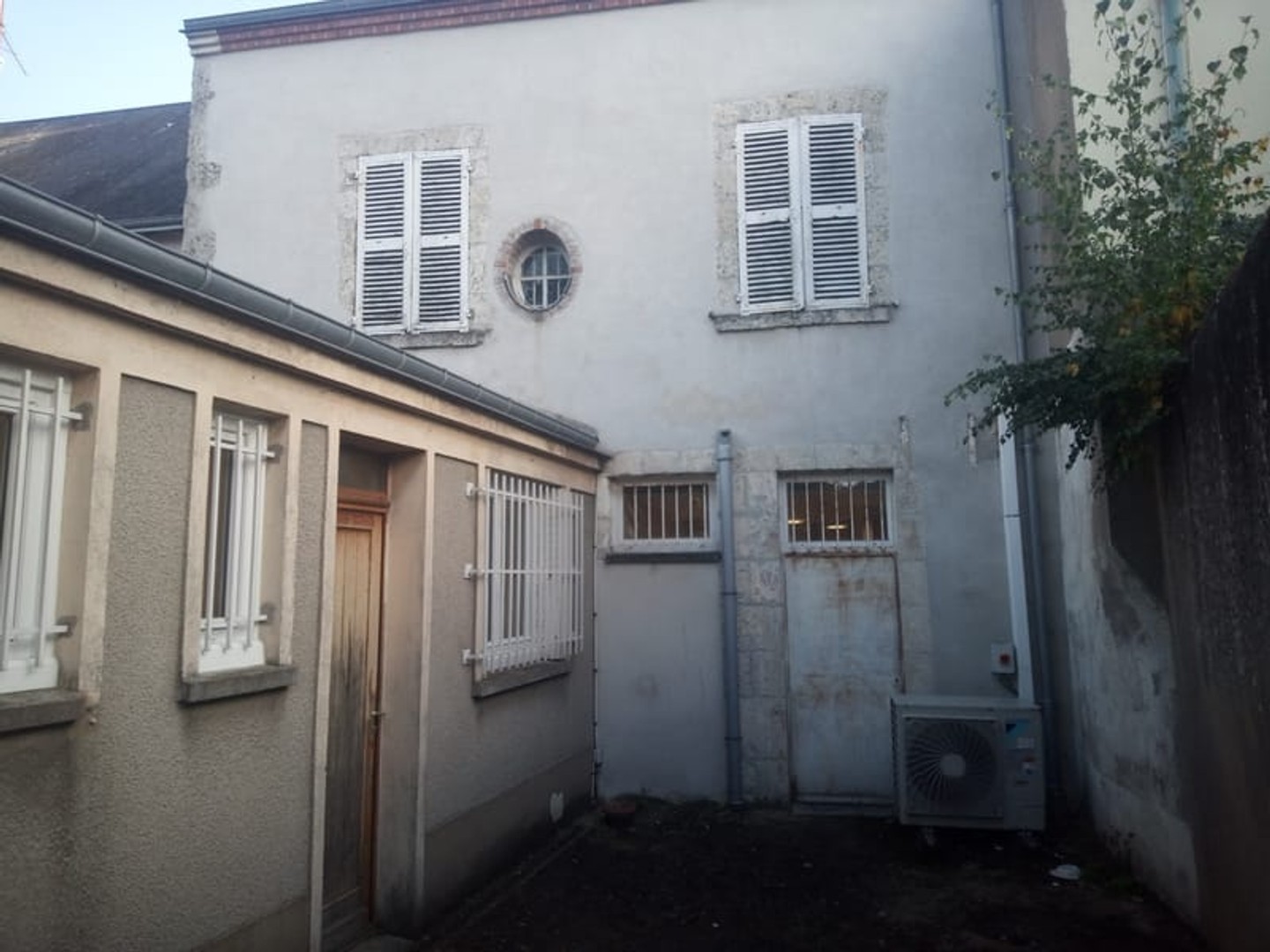 Immeuble à vendre - 160m2 - Artenay (45410)