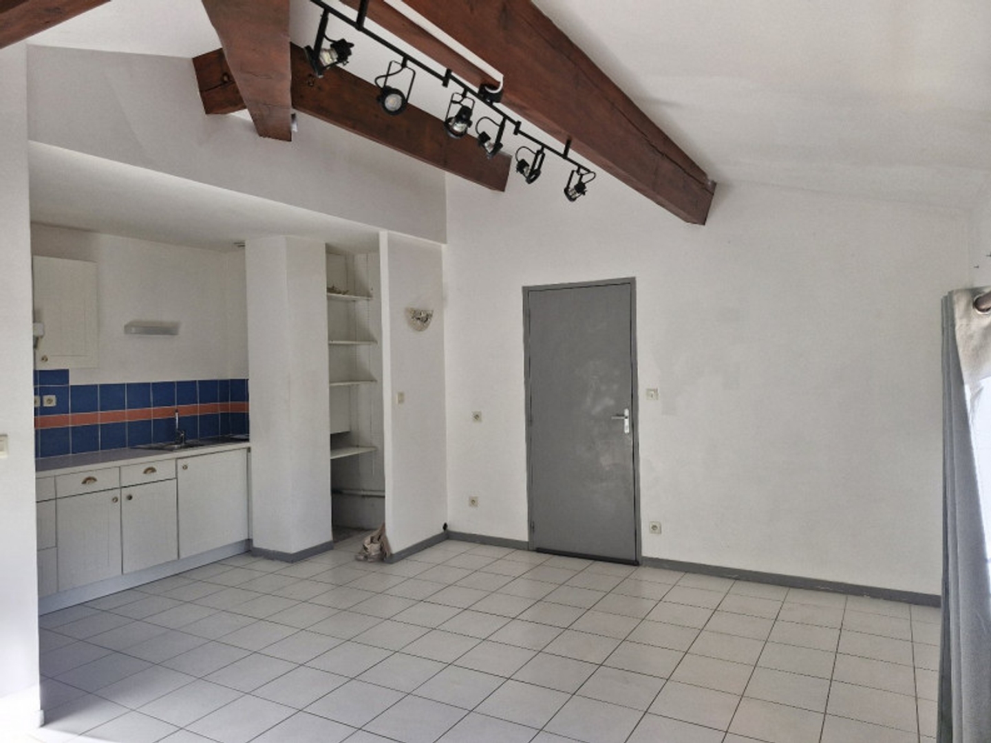 Studio 1 pièce 27 m²